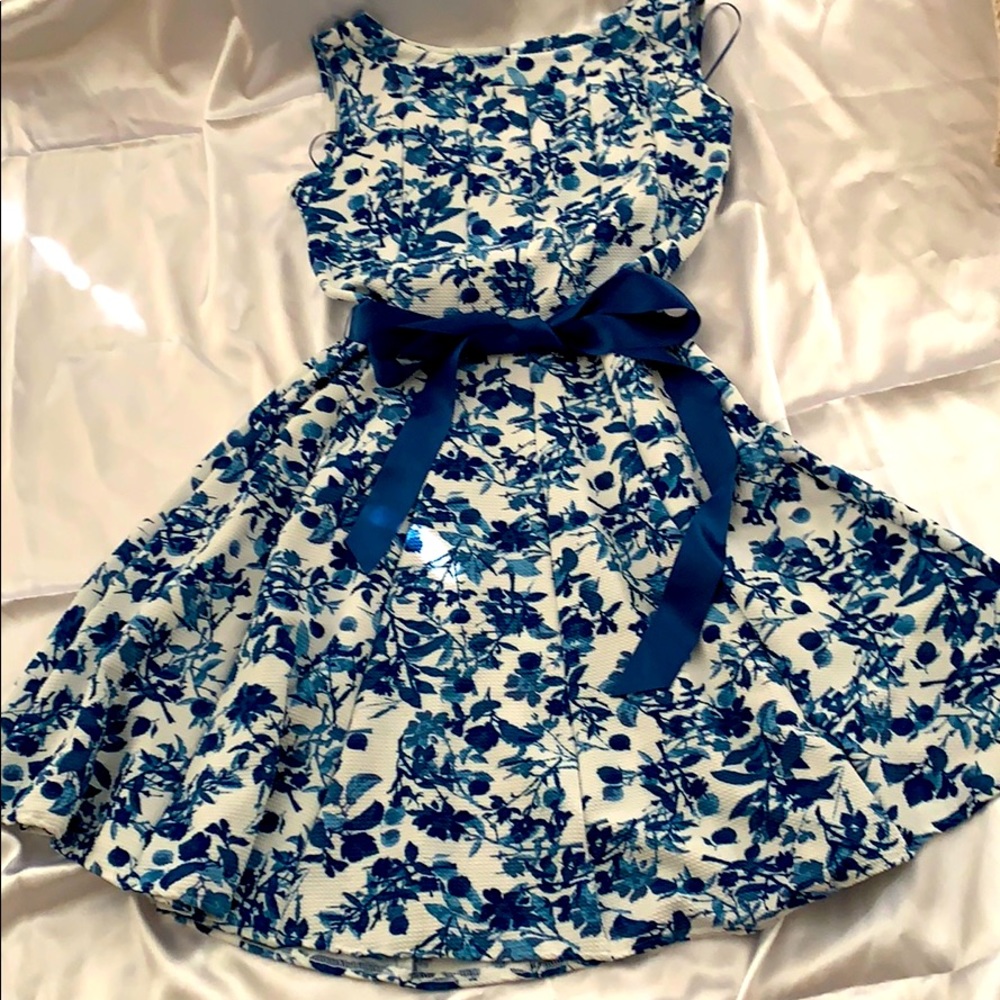 Floral Dress - size Petite Medium